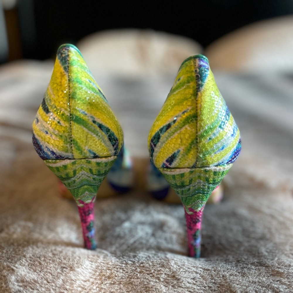 Beautiful and Fun Nine West Heels 10 - Picture 3 of 5
